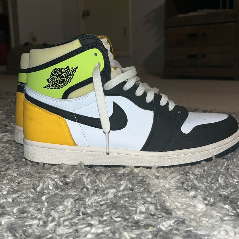 Jordan 1 Volt God High Top